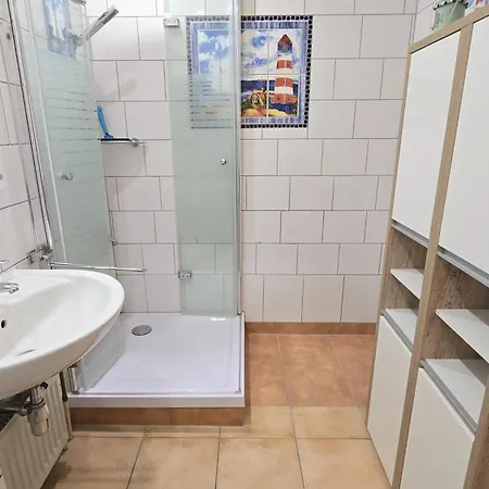 Leuchtturm In Schönberg-holm An Der Ostsee *